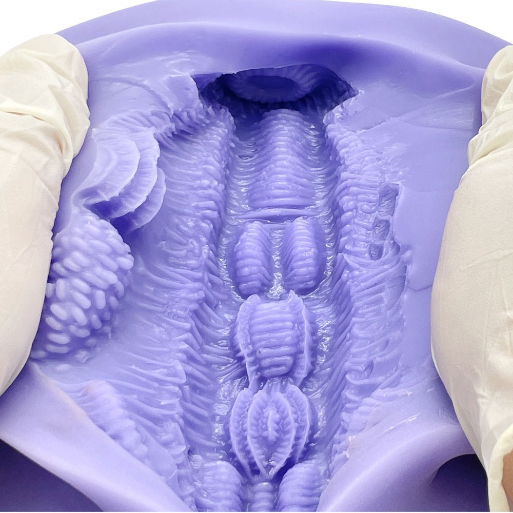 PEACH TOYS KAKU - MEIKI MIMIZU 700 Hands - Free Prone - Use Floor Onahole - Onahole World